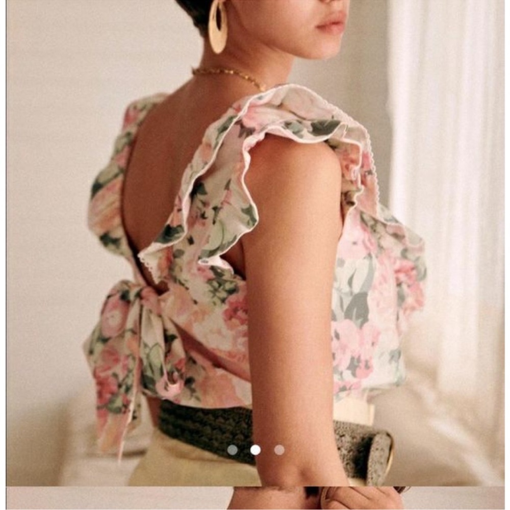 Sezane Meredith blouse. SIZE 8. Floral Ruffle Sleeve Top.